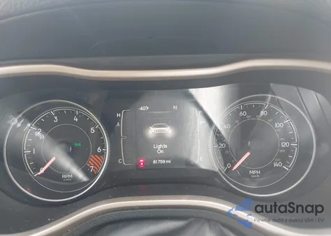 2014 Jeep Cherokee Sport z USA, uszkodzony, nr VIN 1C4PJLAB2EW104555